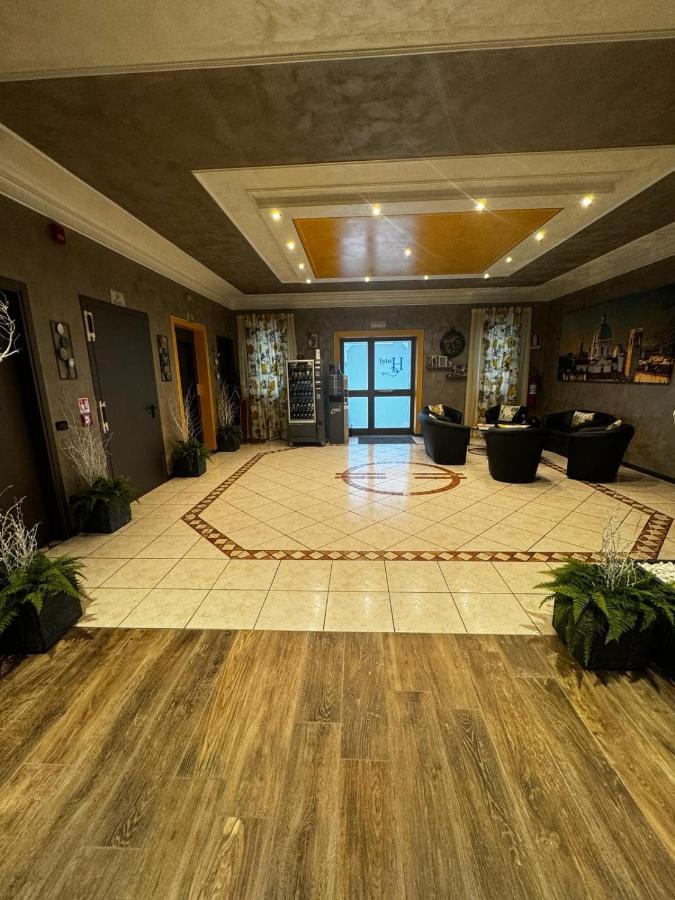 Hotel Euro Castegnato エクステリア 写真